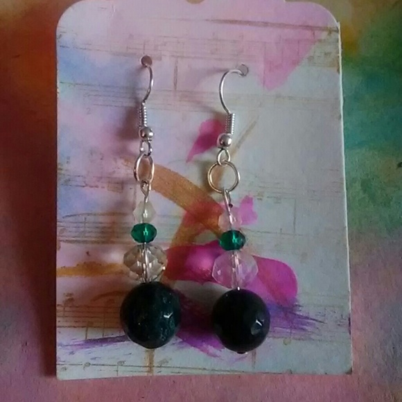 earrings - Picture 5 of 8